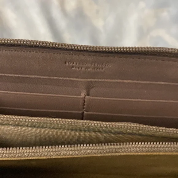 Vintage Bottega Veneta Wallet - Picture 5 of 7